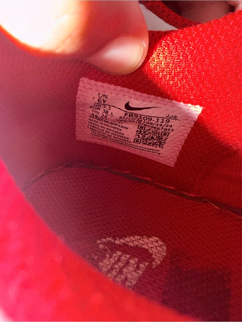 Nike Red and White Low-Top Skate Sneaker - Picture 5 of 5